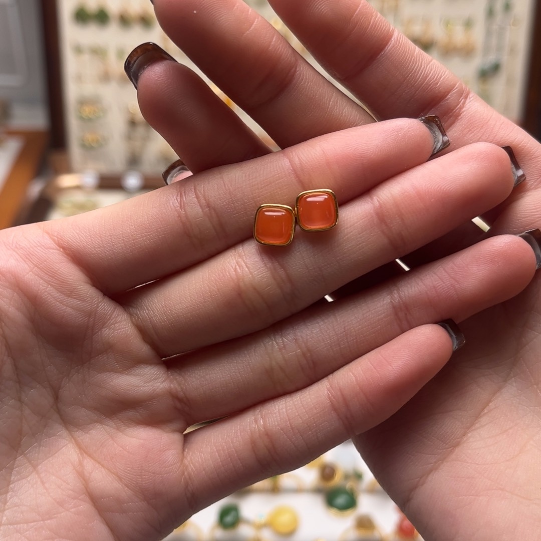 和田玉银S925镀金镶嵌耳坠