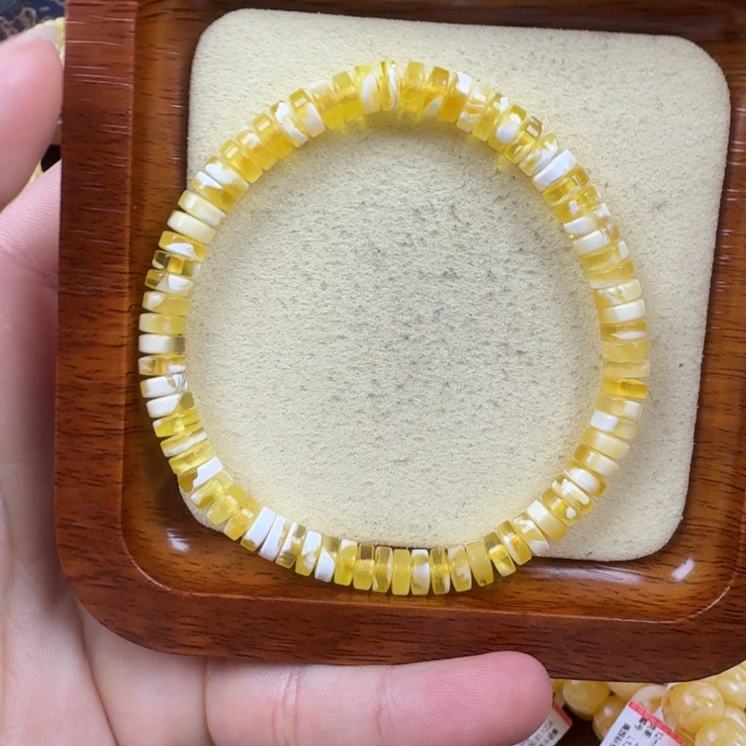 未镶嵌琥珀手链6.1mm裸发