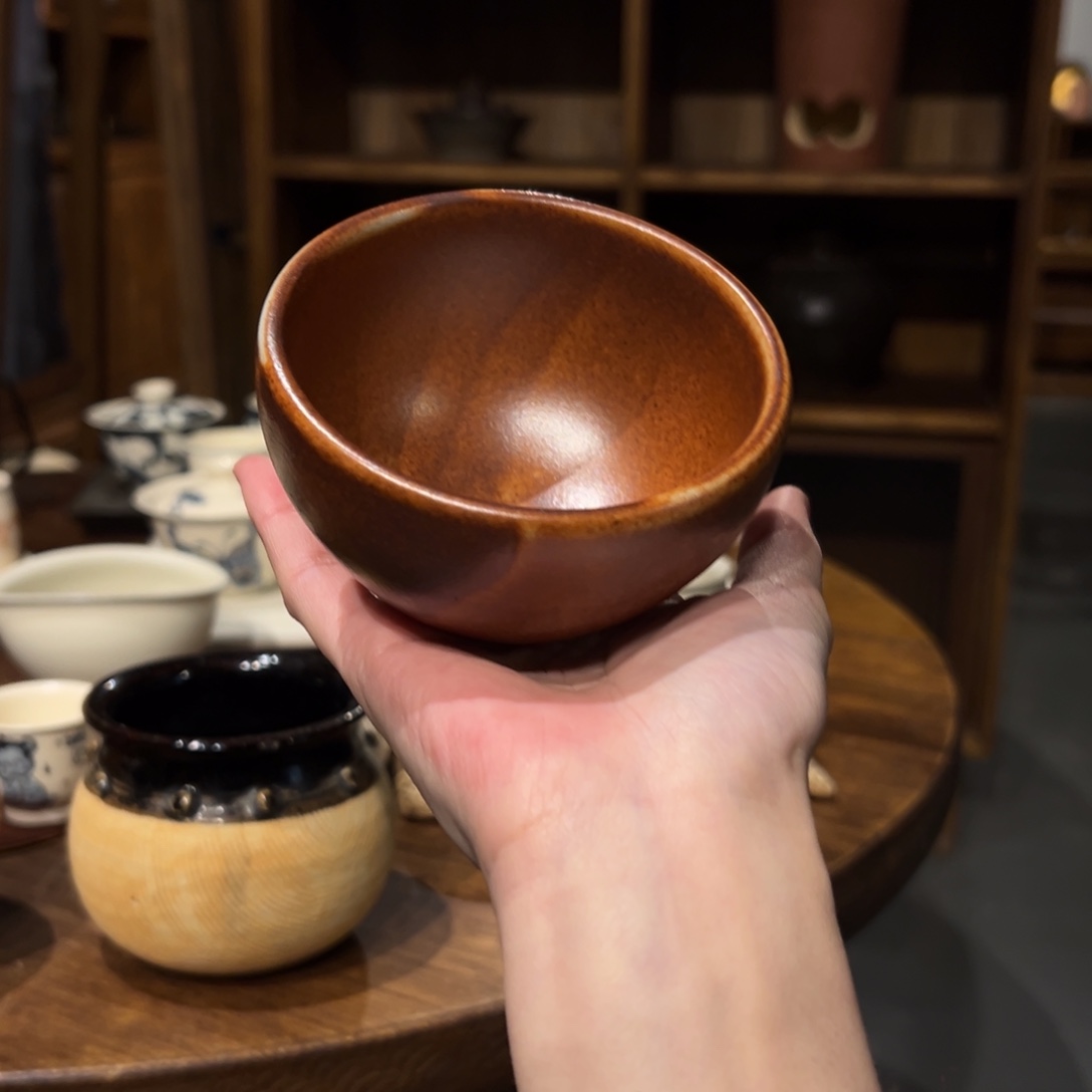 摆件陶瓷。      陶瓷。    