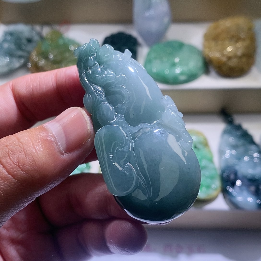 【闪购商品】翡翠颈饰未镶嵌葫芦