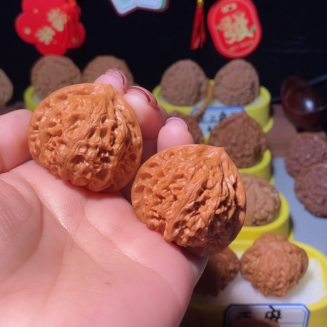 文玩核桃吊坠宫灯