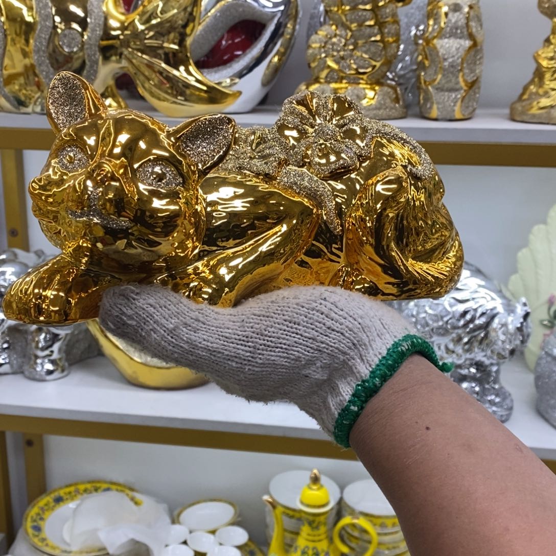 摆件陶瓷材料花瓶摆件