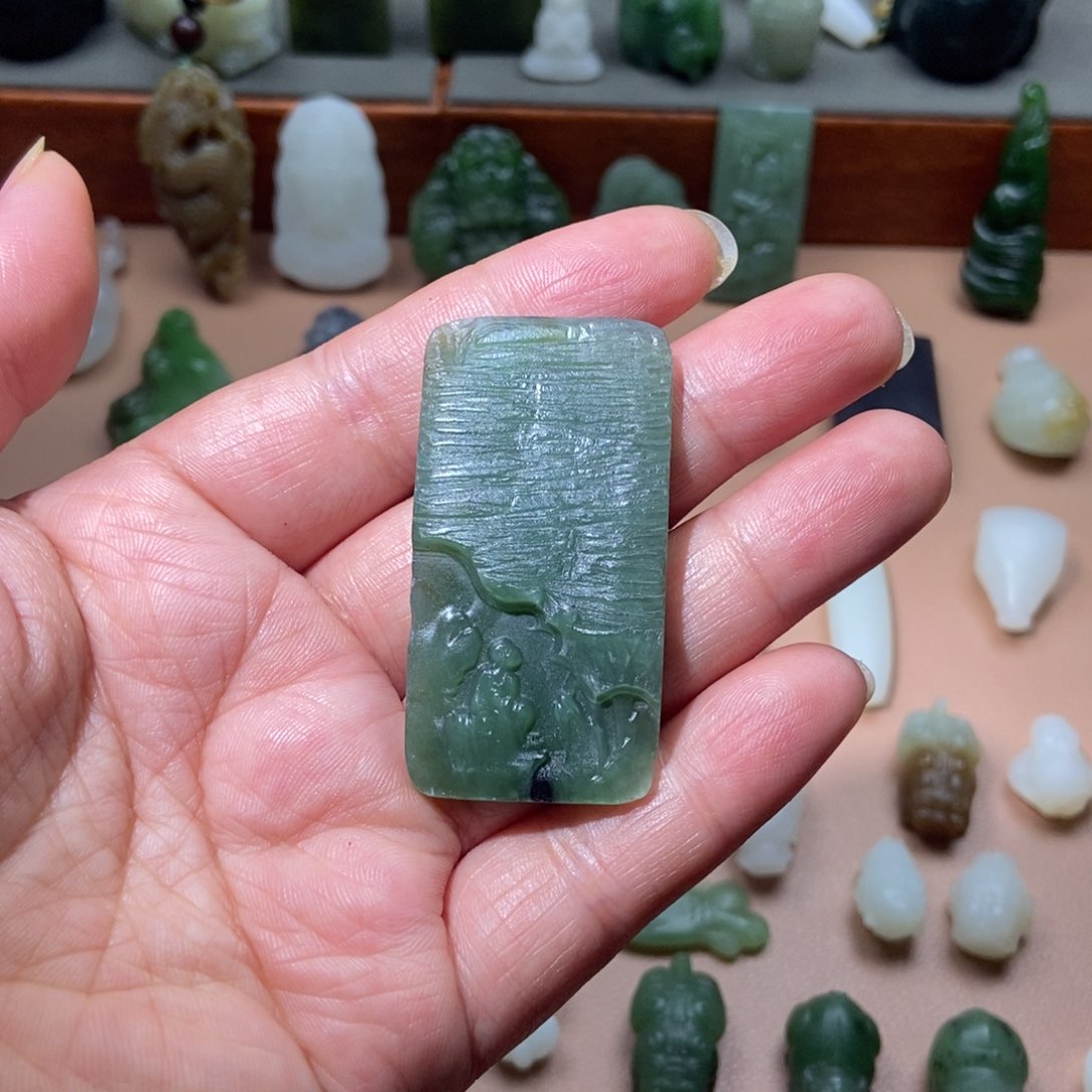 和田玉未镶嵌颈饰定制