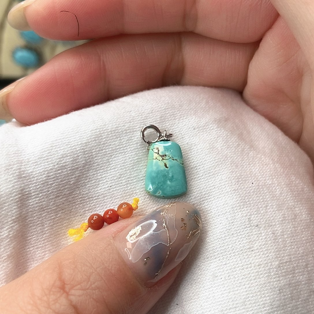 南红玛瑙未镶嵌珠宝奇石