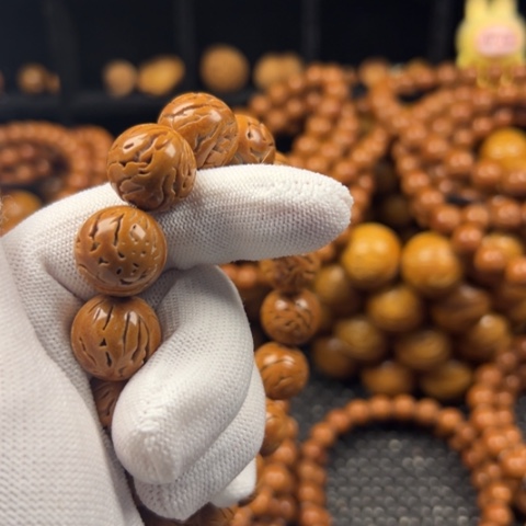 周***M桃核吊坠15尺寸龙纹一颗