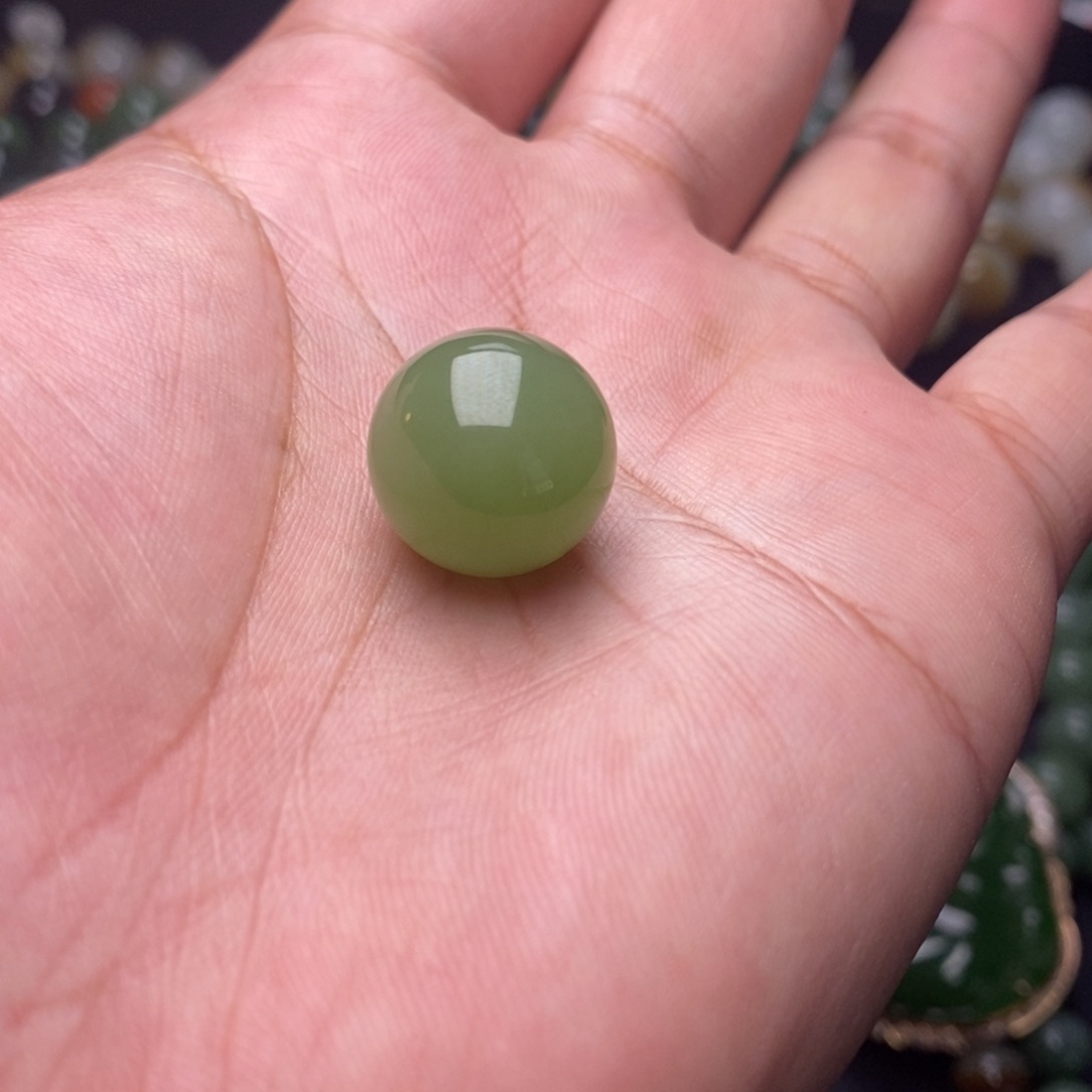 和田玉挂件未镶嵌郭*尧