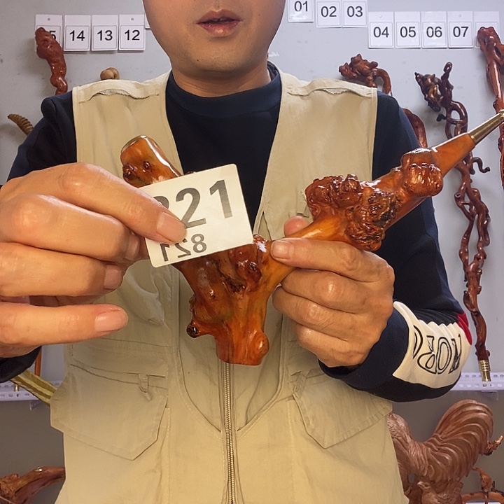 广***荣大叶紫檀（黑酸枝木类）