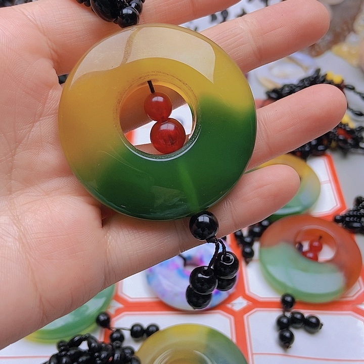 【闪购商品】未镶嵌玛瑙/玉髓珠宝半成品遥**边