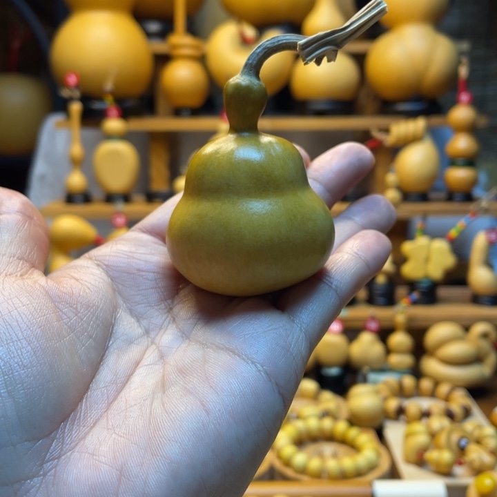 L****天然葫芦自然生长