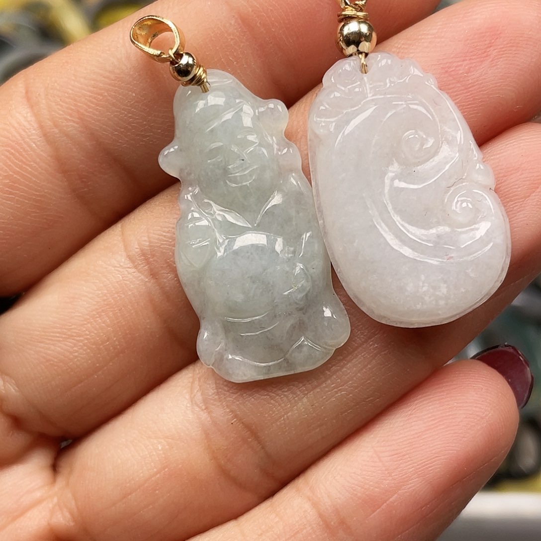 翡翠颈饰未镶嵌翡翠