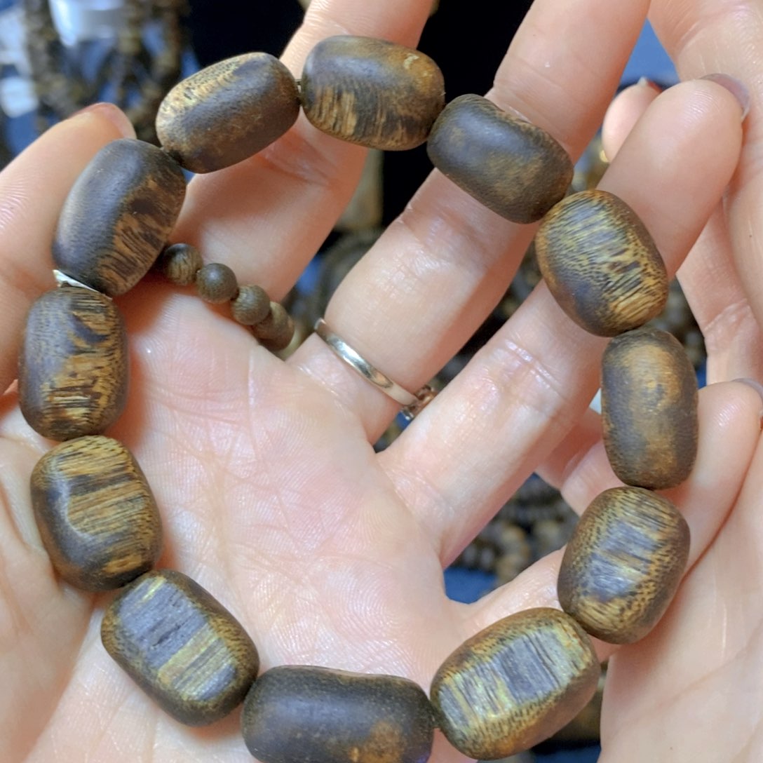 沉香手串蓝宝石卡1.2-14克多样性发货一条