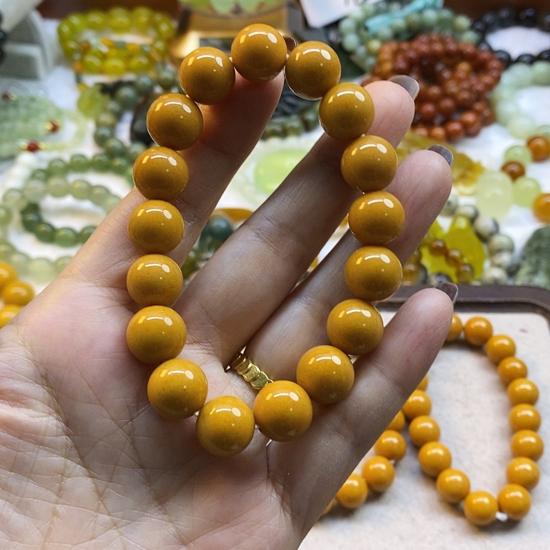 未镶嵌蛇纹石玉手镯润***雨