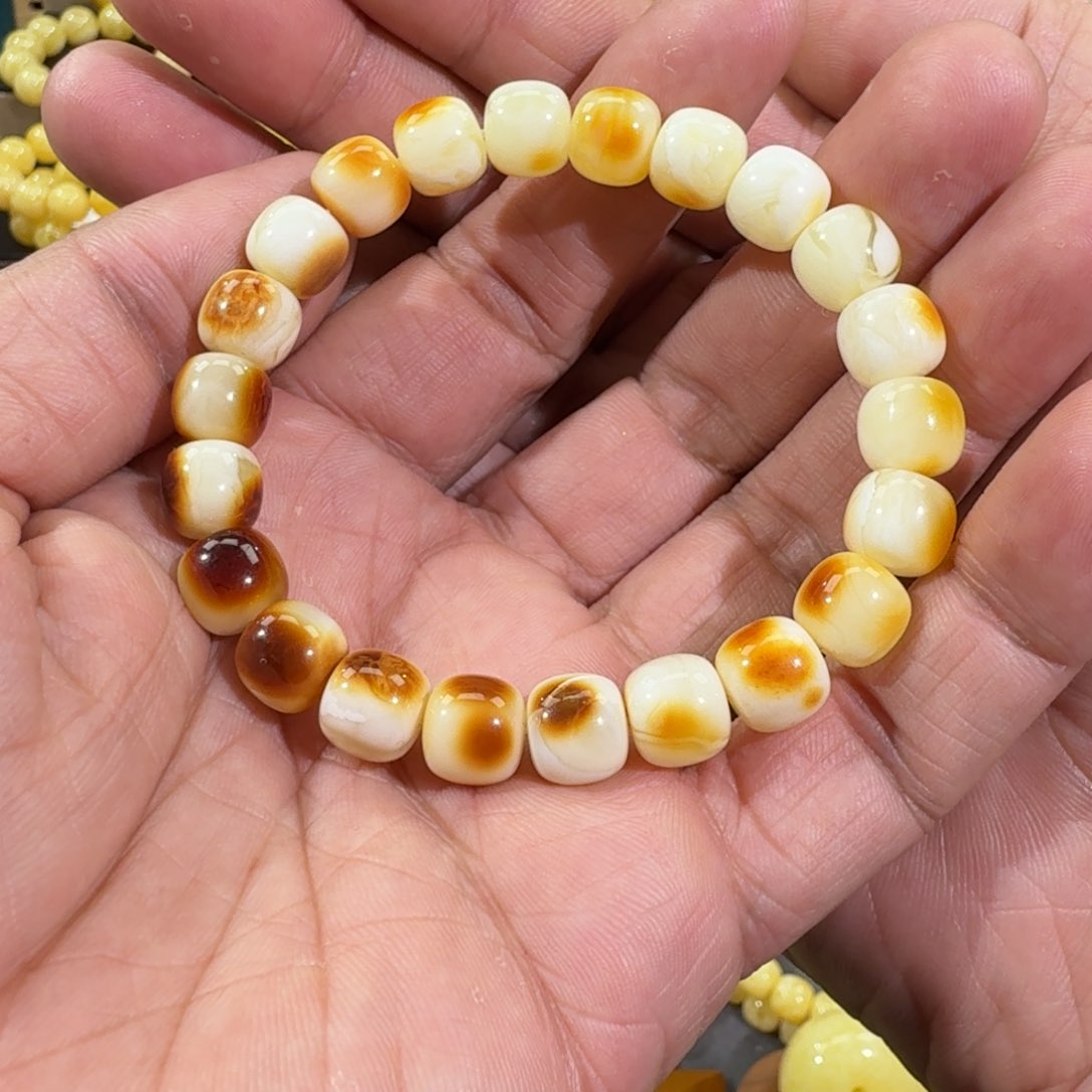 琥珀手链未镶嵌9.5m精工老型沁色白花串11.65