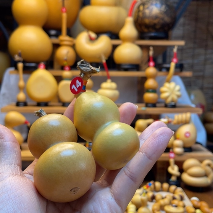 嗷****天然葫芦自然生长