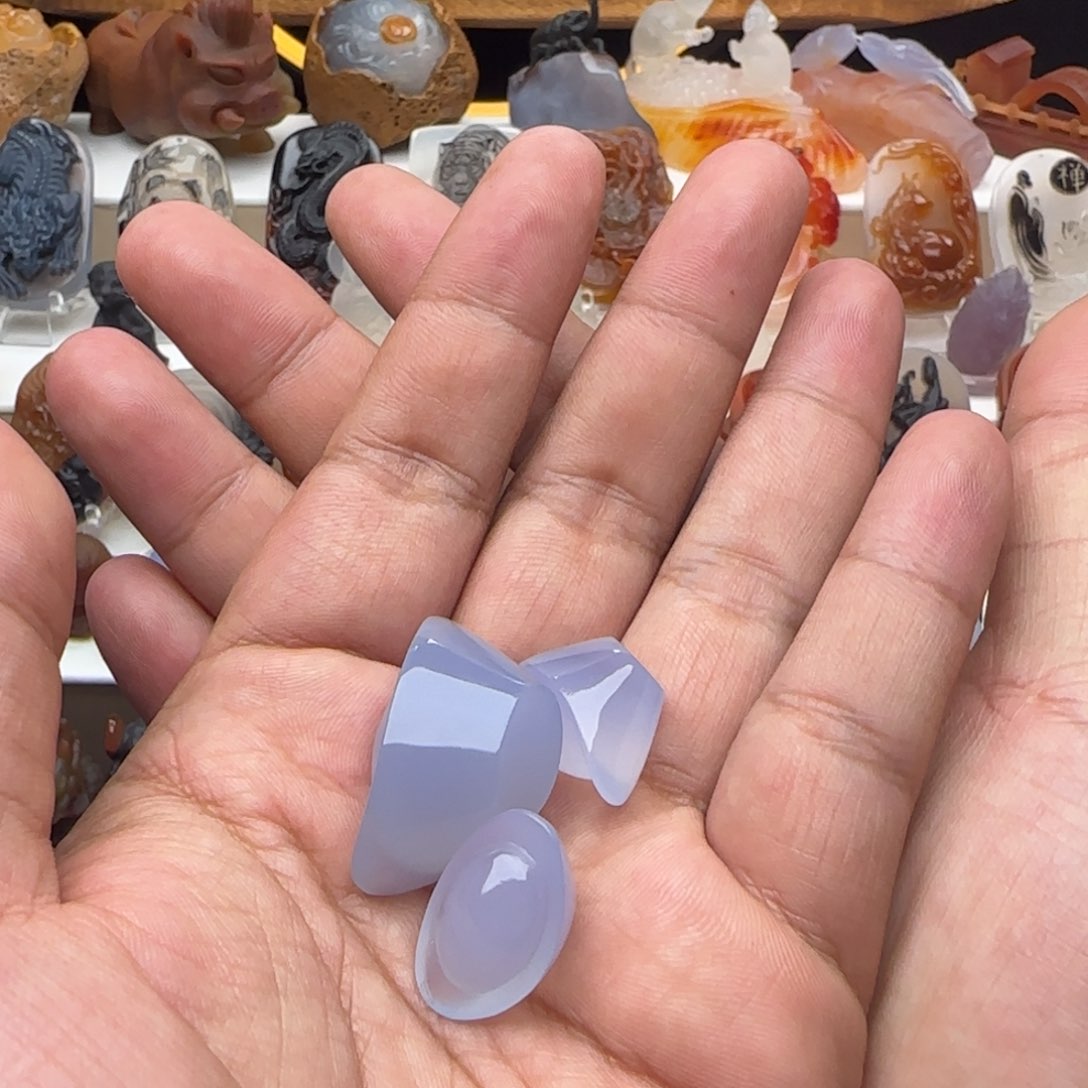 飘***活玛瑙/玉髓颈饰未镶嵌