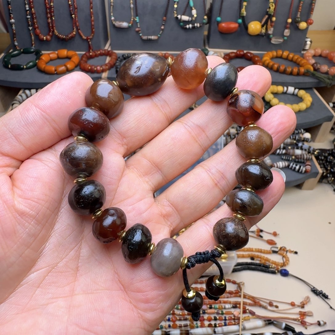 玛瑙/玉髓颈饰未镶嵌