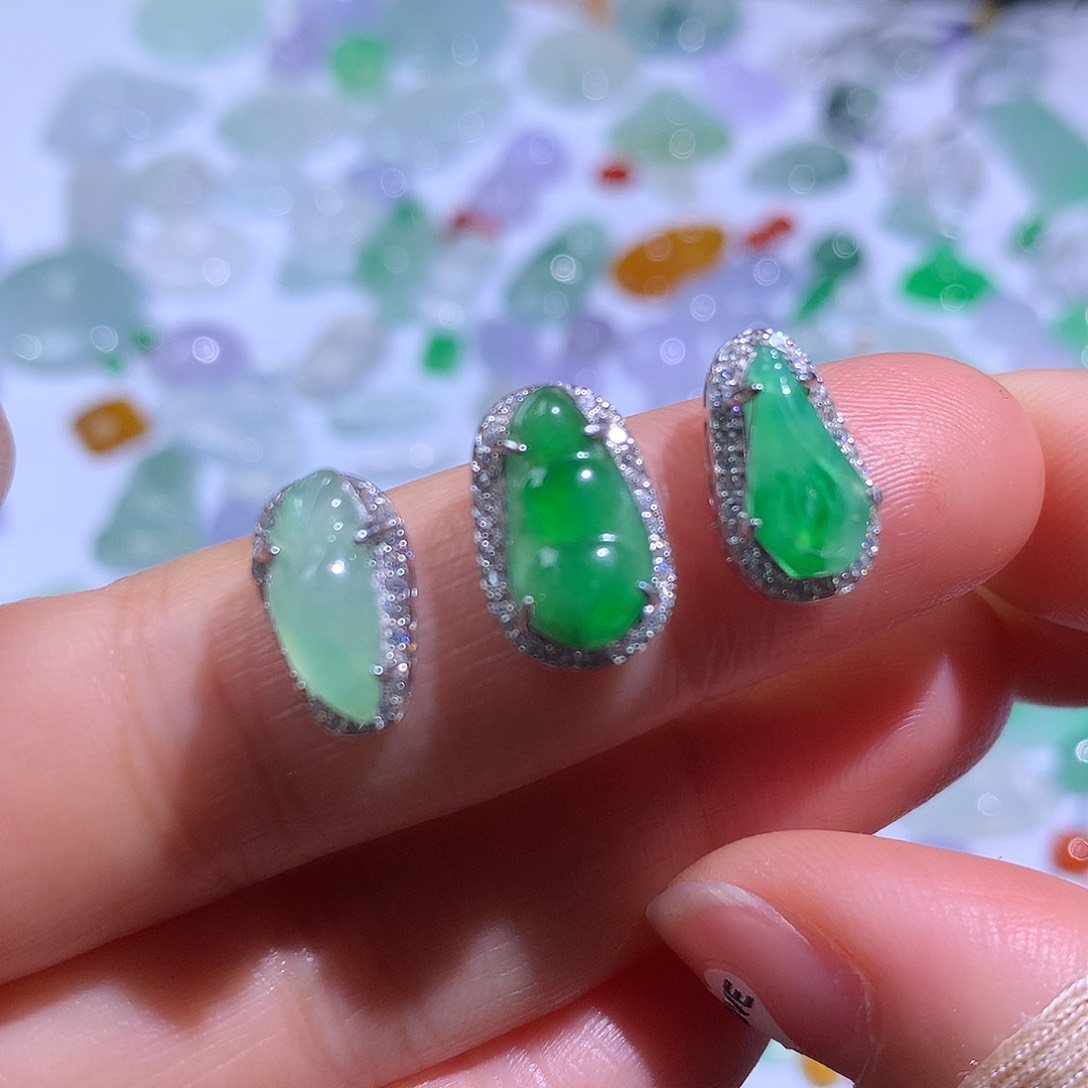 翡翠颈饰未镶嵌豆十玉兰