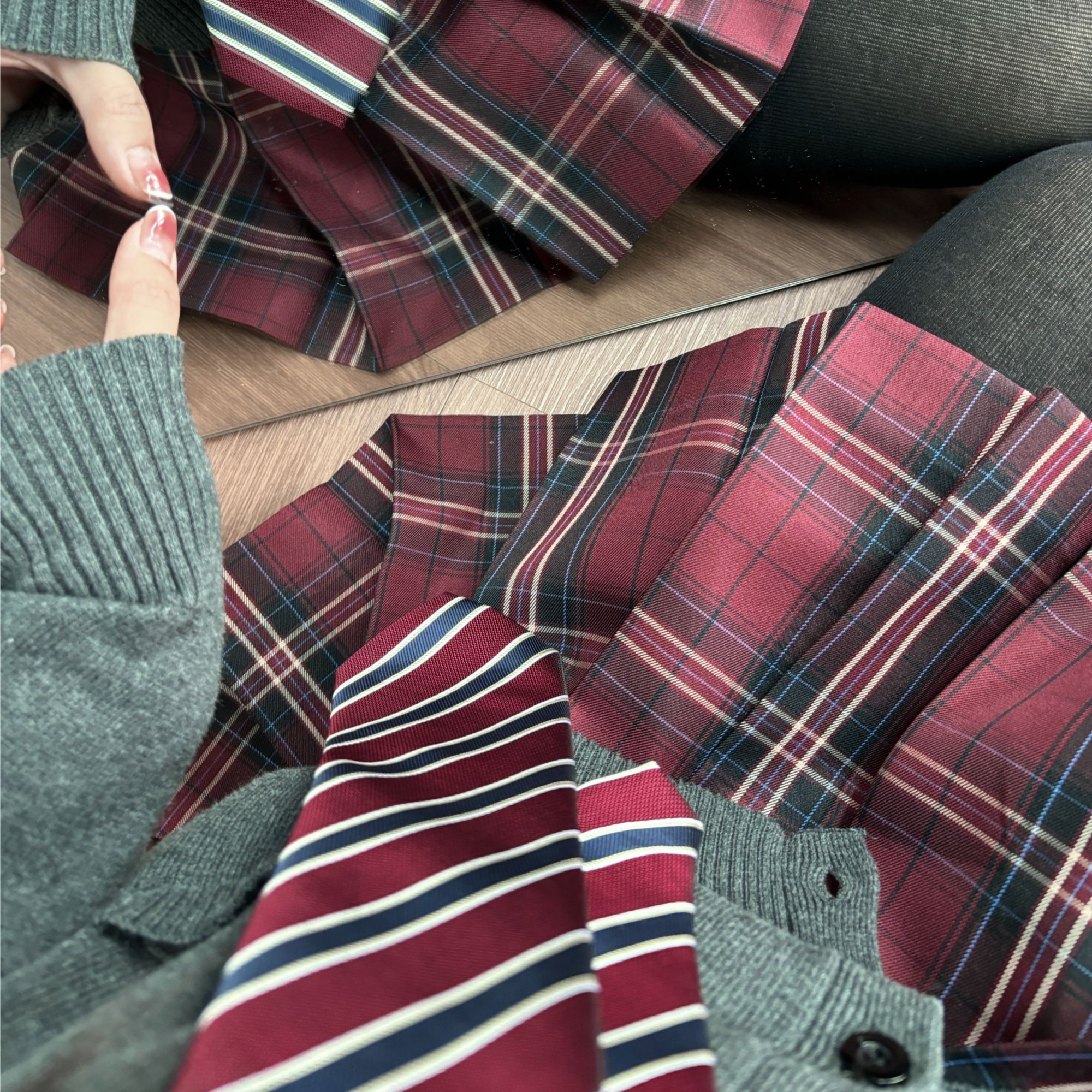 御茶家·現货【正版原创JK· 岁安】校供制服套装女格裙短款裙子秋冬