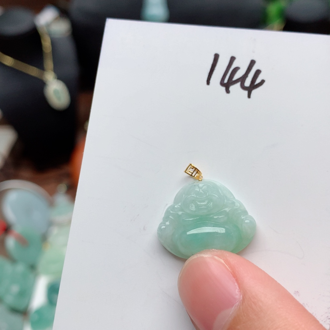 翡翠颈饰18K金镶嵌吊坠