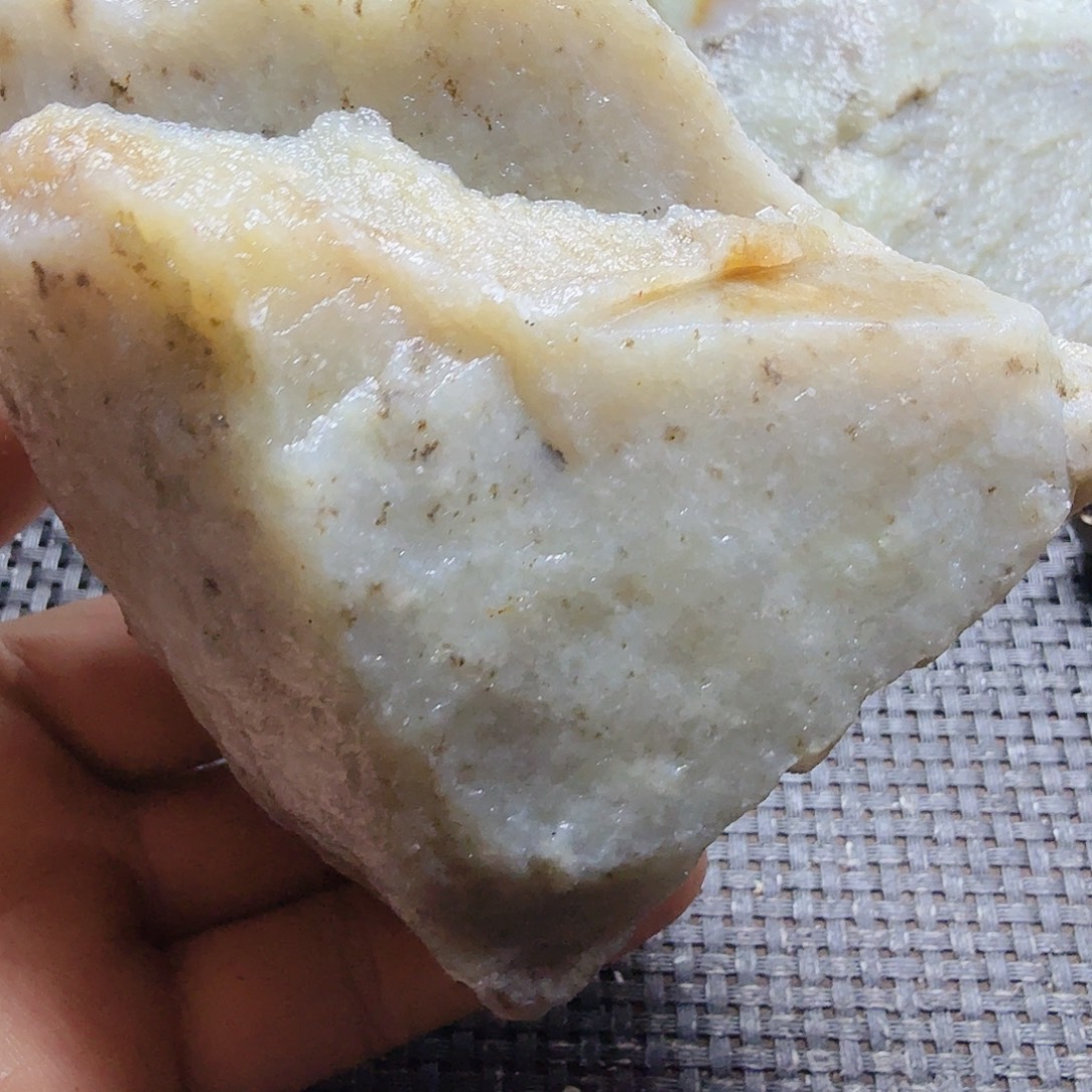 和田玉（糖玉）未镶嵌珠宝半成品