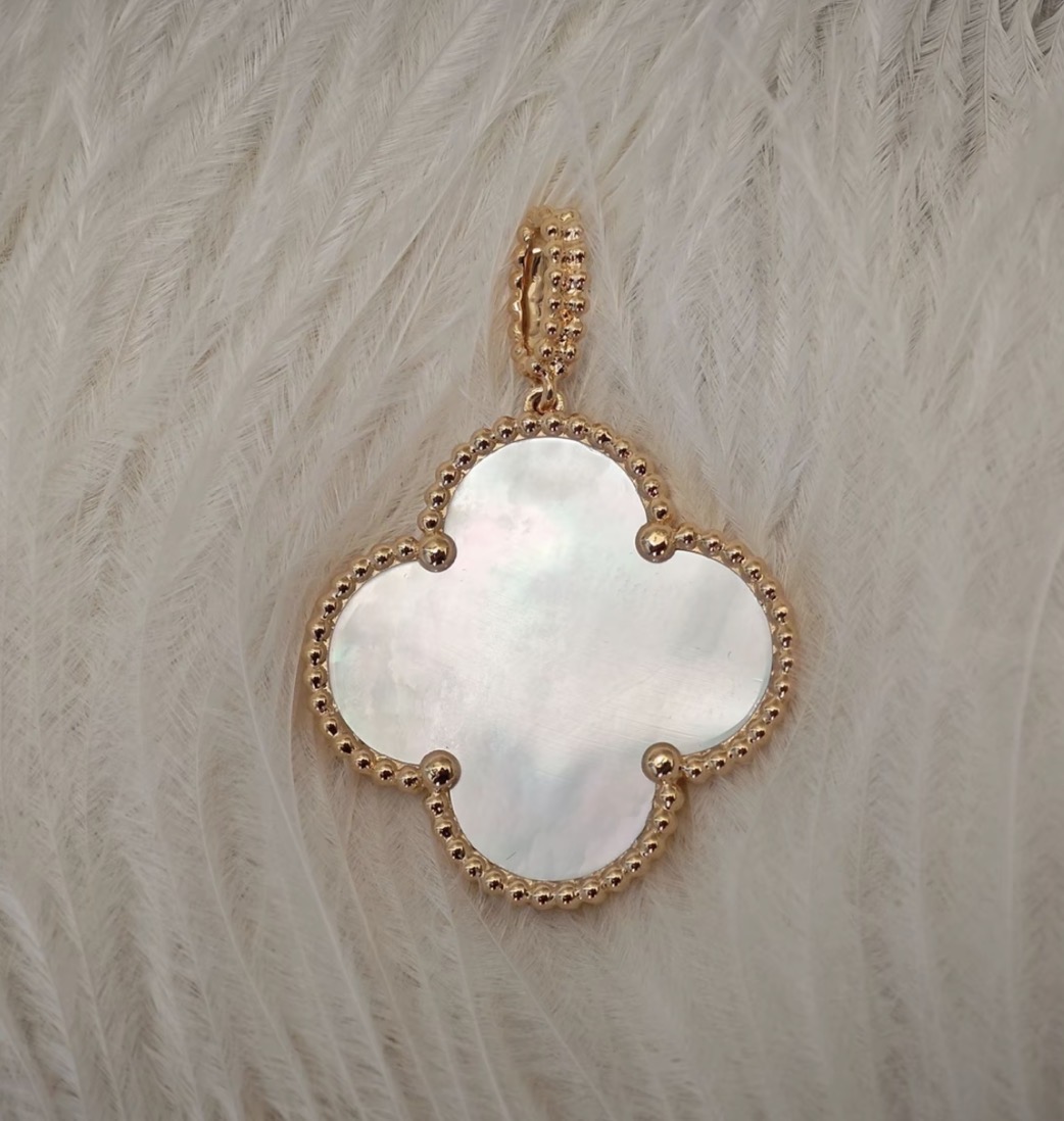 18K金超重金白贝母26MM四叶草吊坠(不含链)多样性发一件