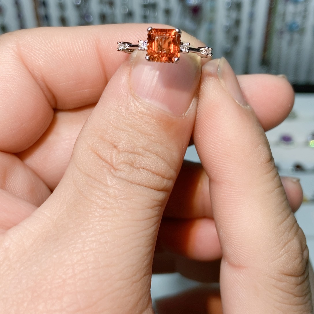 绿水晶戒指银S925镶嵌