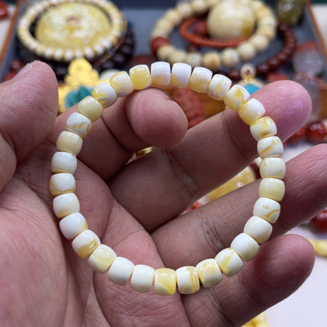 R***6琥珀未镶嵌珠宝奇石101