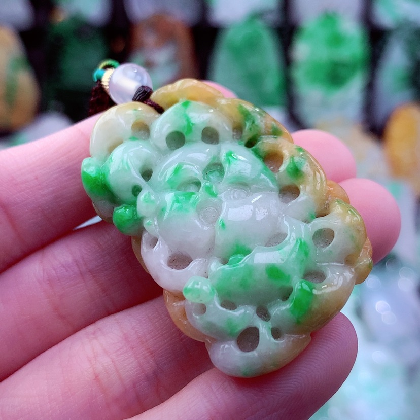 【闪购商品】翡翠颈饰未镶嵌挂件