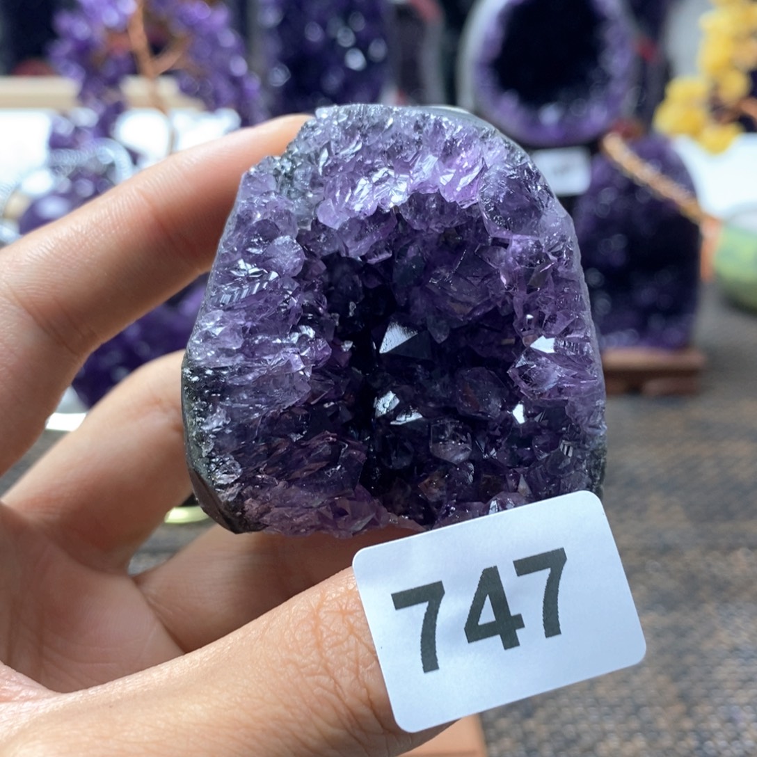 未镶嵌紫晶大型摆件（非配饰）
