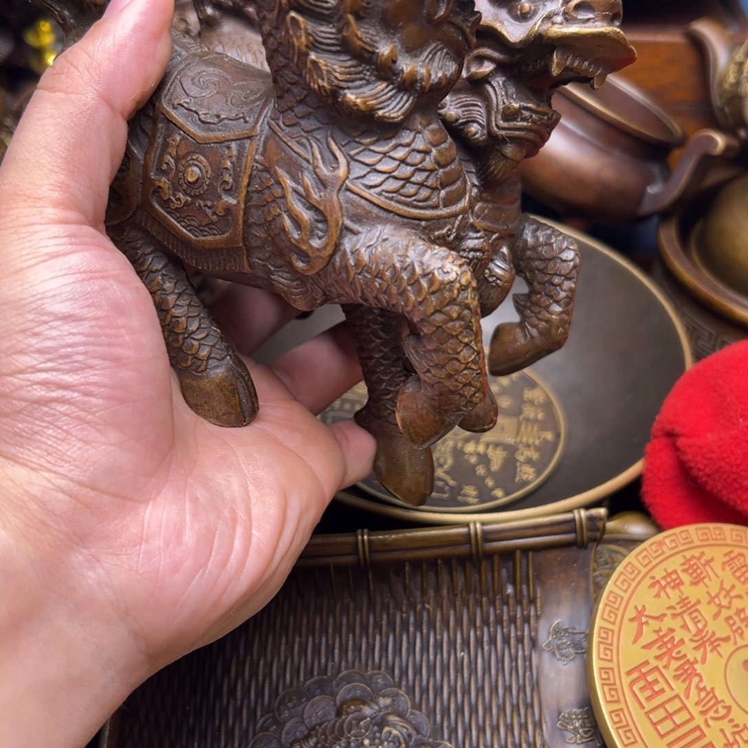 精美铜器点击下单