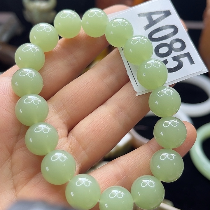 蛇纹石玉未镶嵌挂件