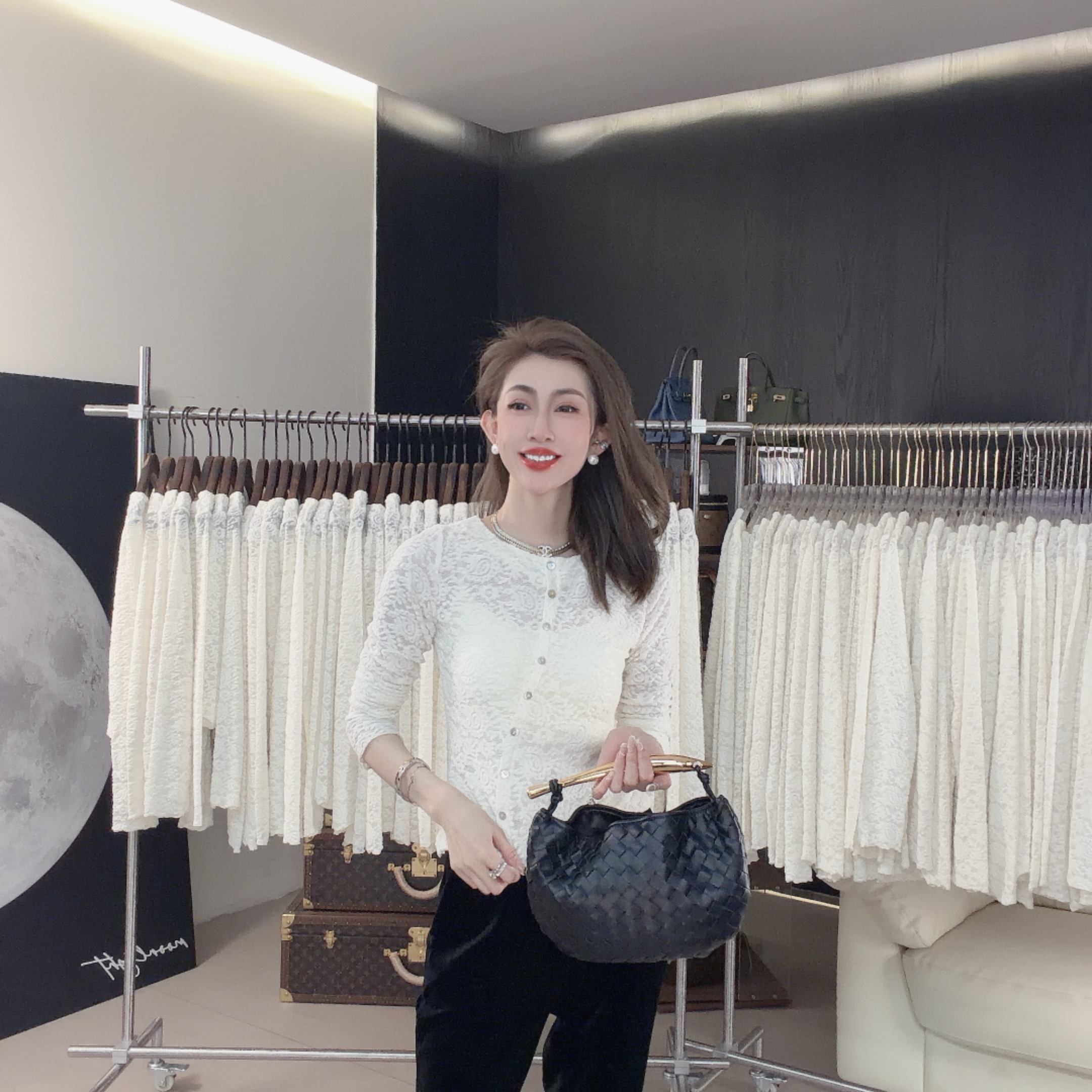 MYYS 【蕾丝】冬季新款时尚百搭蕾丝钩花上衣-衣长57cm