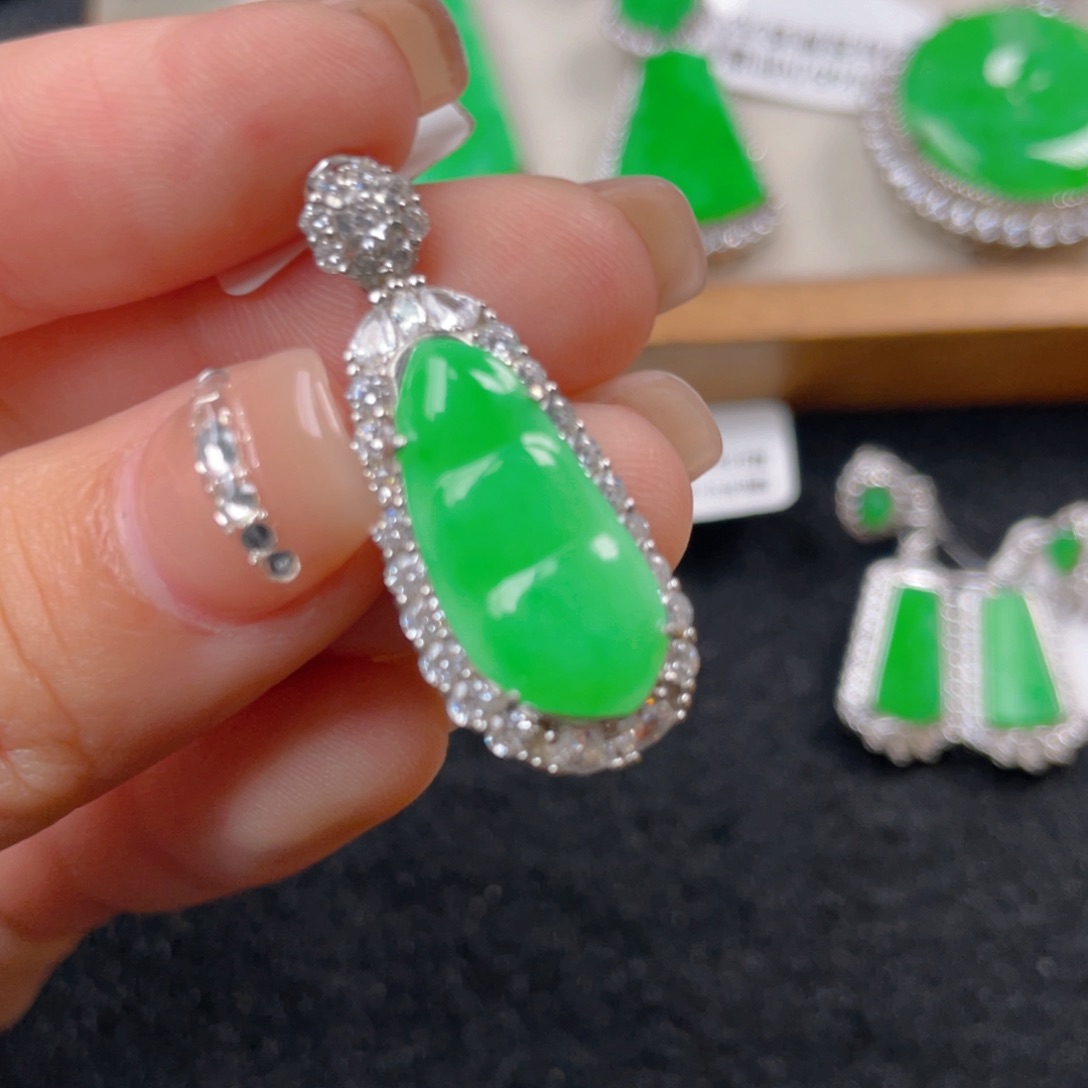 翡翠颈饰银S925镶嵌h h j j j j