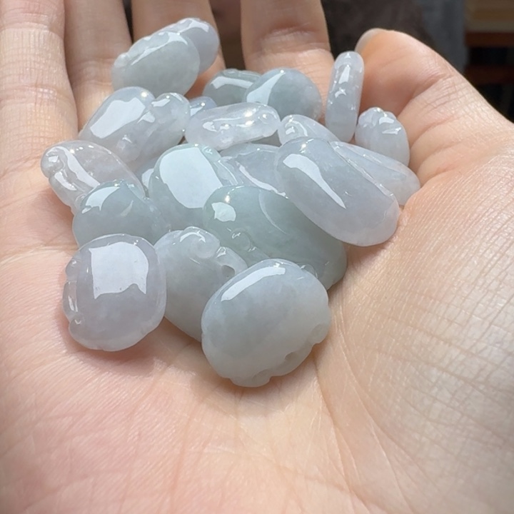 未镶嵌挂件翡翠福利1个，不包邮，拍一单邮费发货