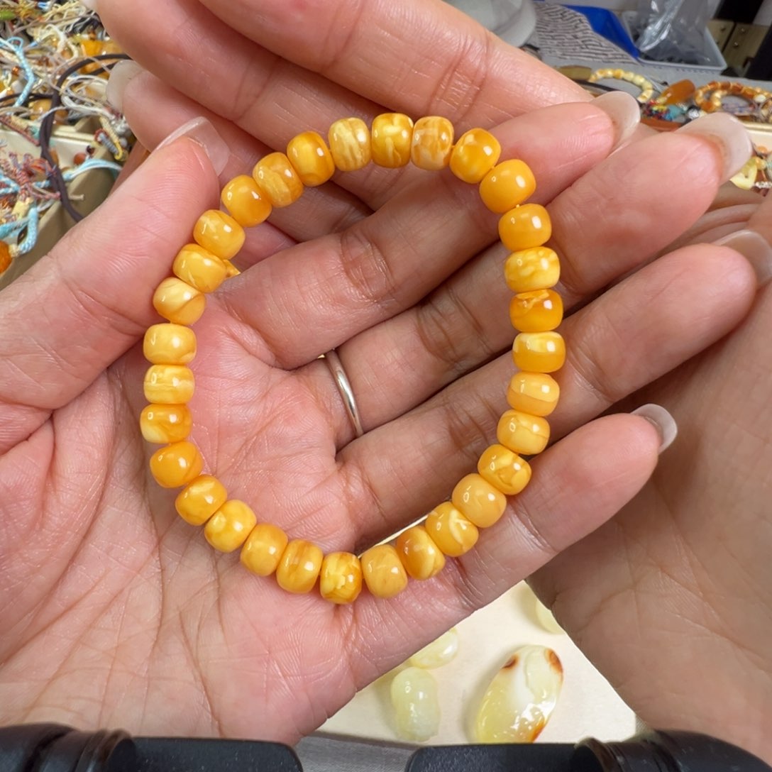 蜜蜡裸石未镶嵌蜜蜡