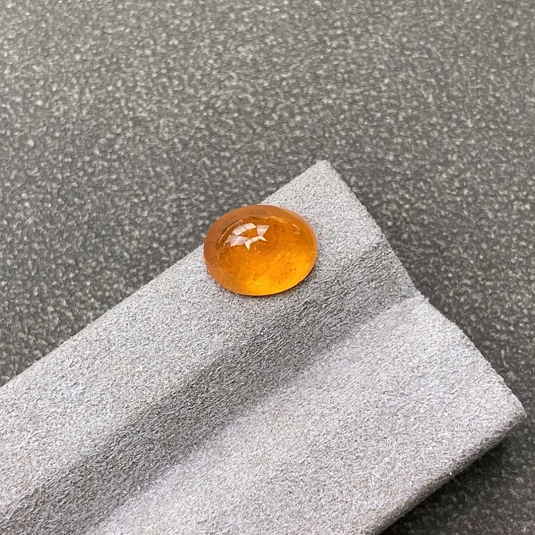 石榴石裸石未镶嵌4.47ct蛋面芬达