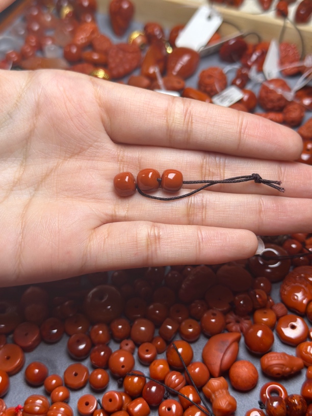 天然川料南红精品配饰