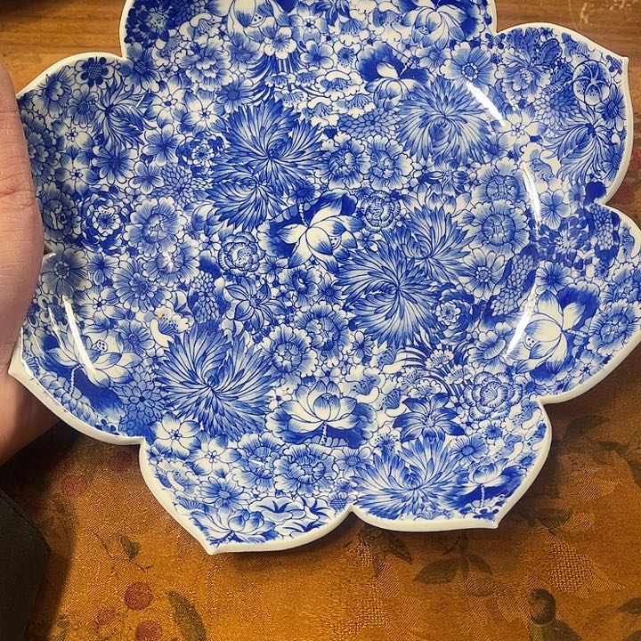 布**咪陶瓷制品生产基地