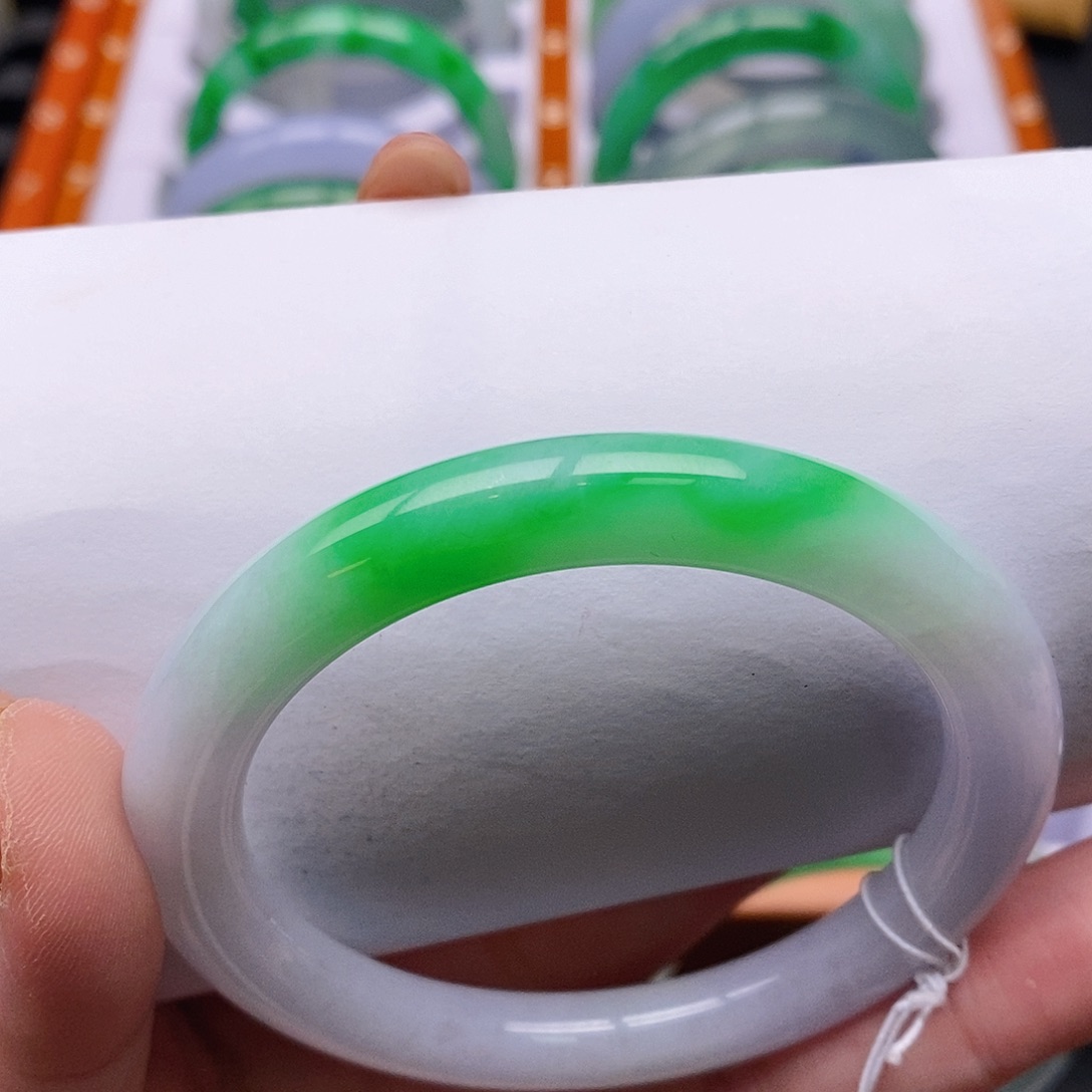 翡翠未镶嵌手镯54