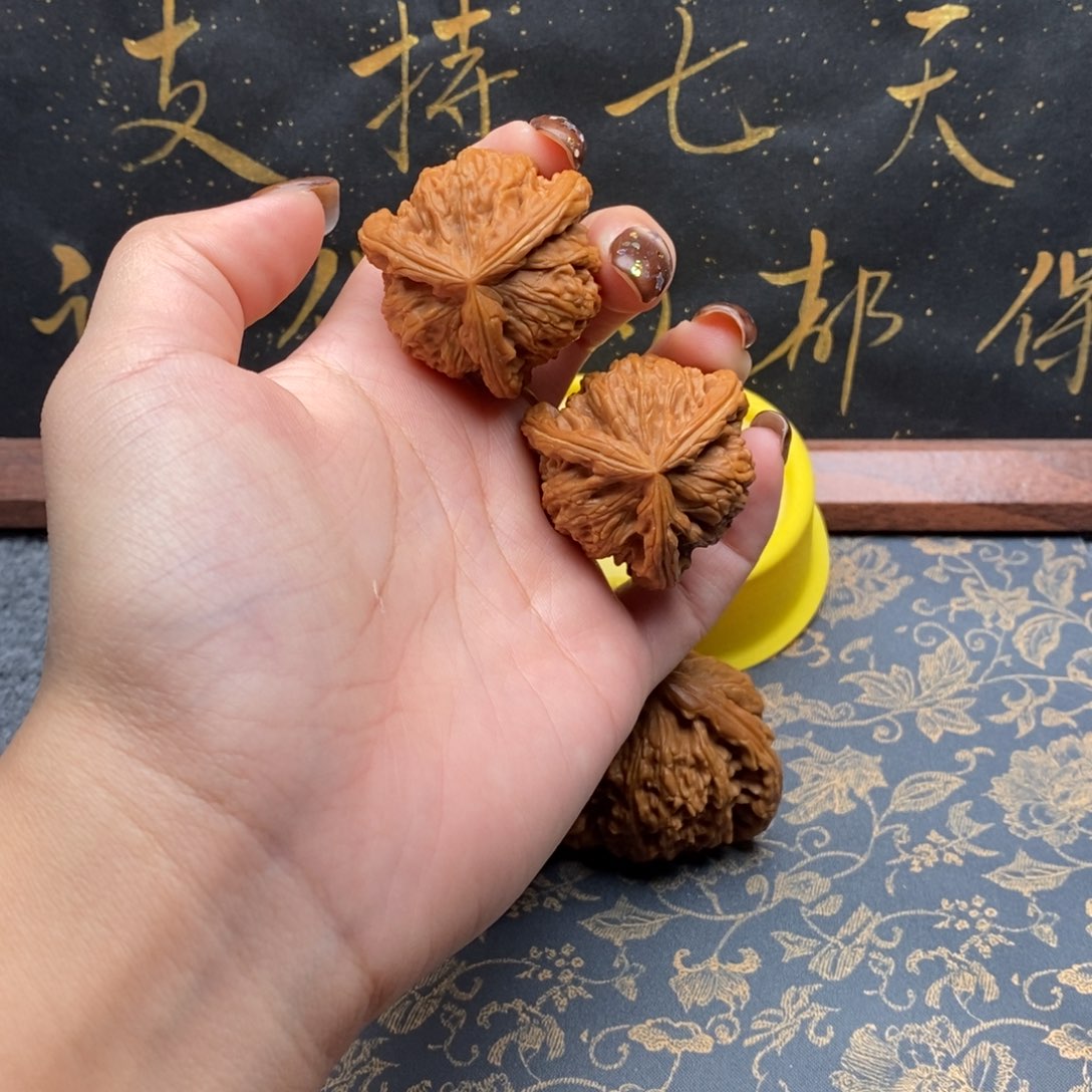 吊坠文玩核桃深***望