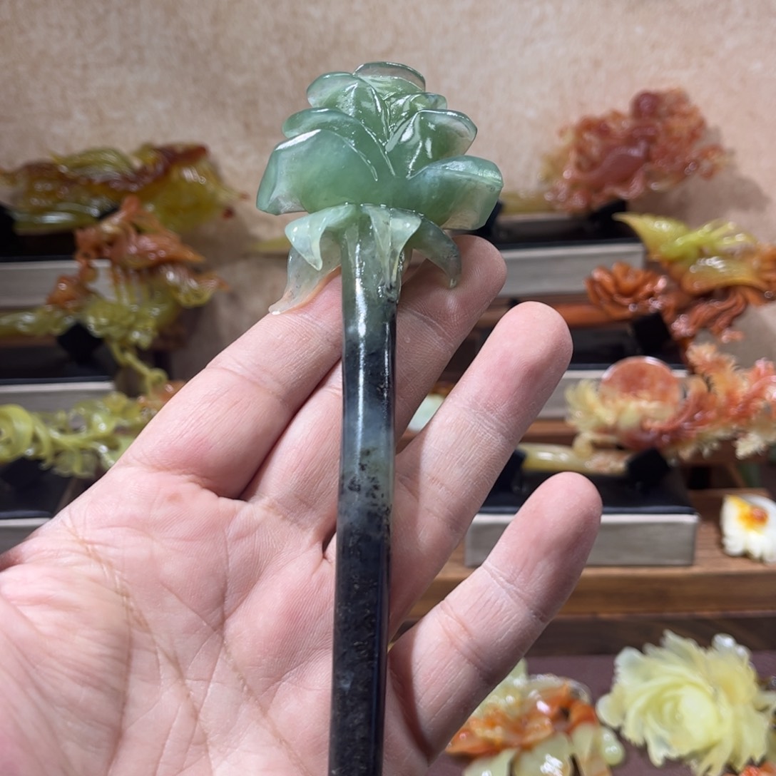 蛇纹石玉未镶嵌发簪