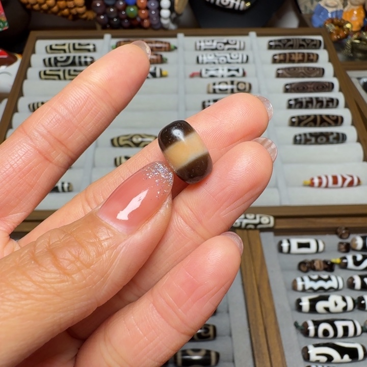 成***韩玛瑙/玉髓未镶嵌颈饰