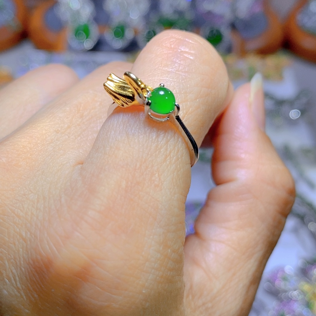 翡翠颈饰银S925镶嵌天然翡翠