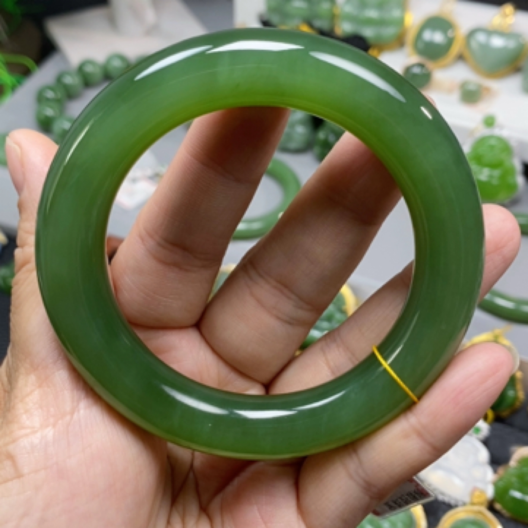 猴教授珠宝纯天然俄料和田碧玉冰底浓粉绿猫眼手镯57.2mm高品手镯