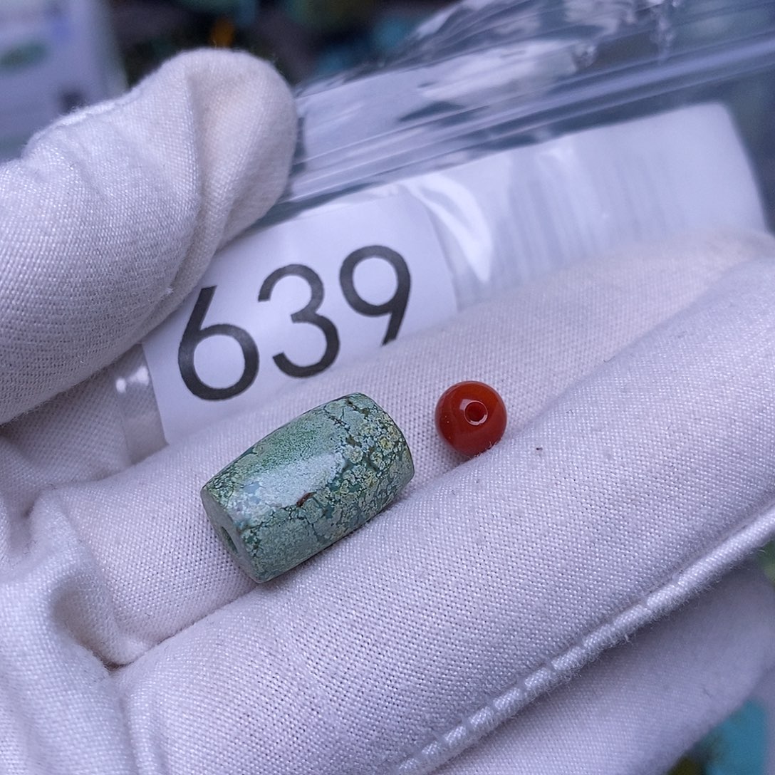 南红玛瑙未镶嵌珠宝奇石