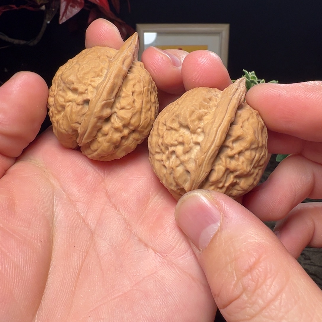 文玩核桃吊坠霸王枪36mm