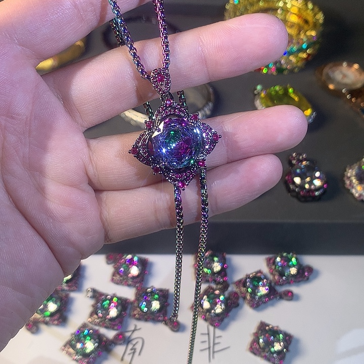 非金属47吊坠。                     