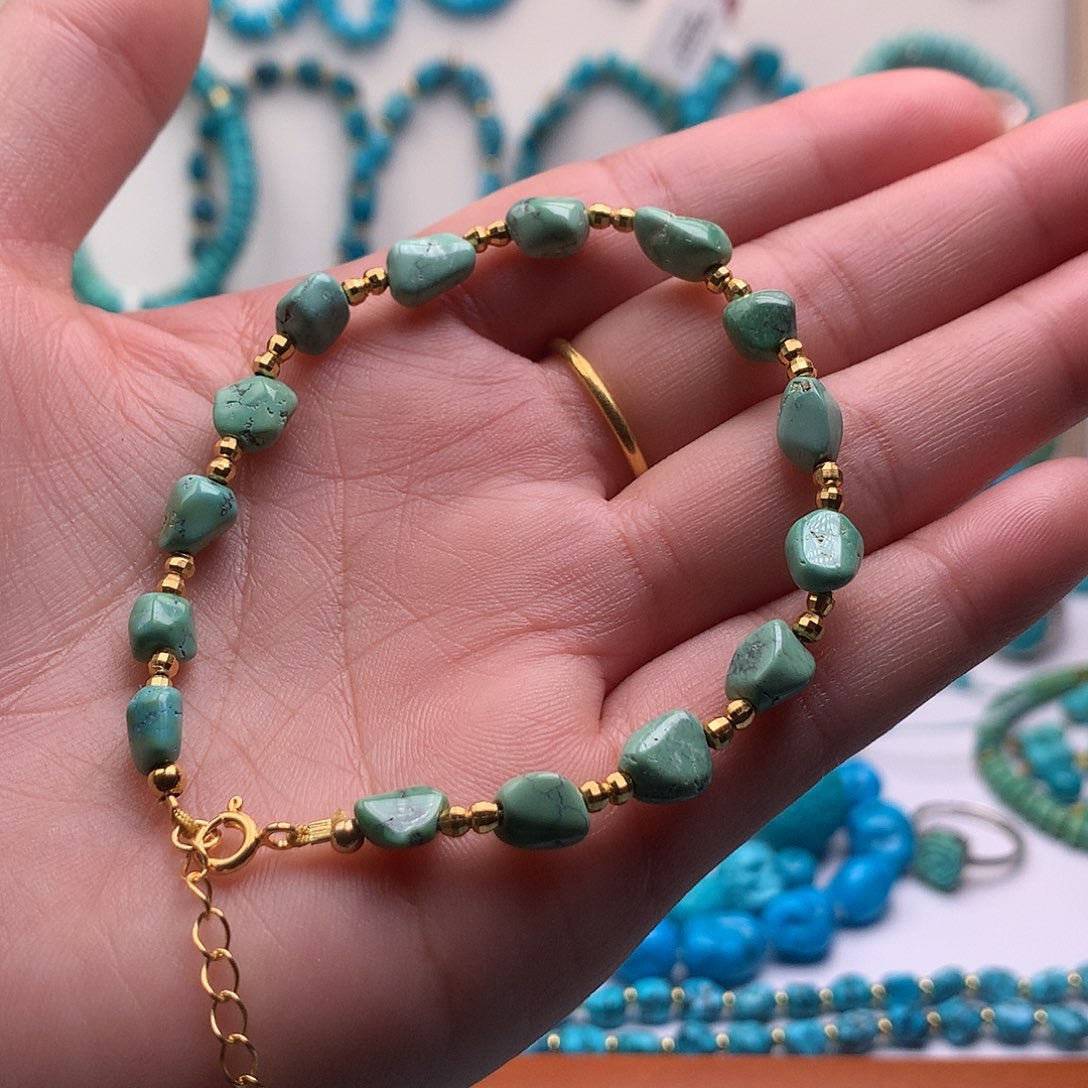 绿松石未镶嵌珠宝奇石