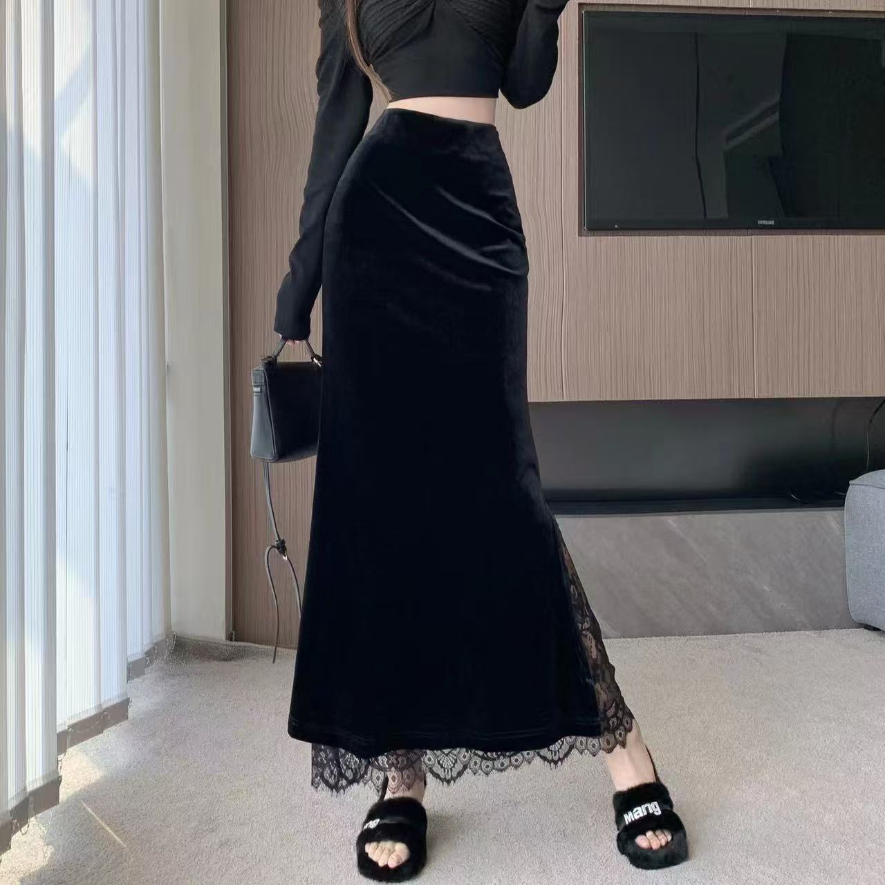 秋冬新款黑色丝绒半身裙女设计感蕾丝拼接高腰显瘦包臀开叉裙