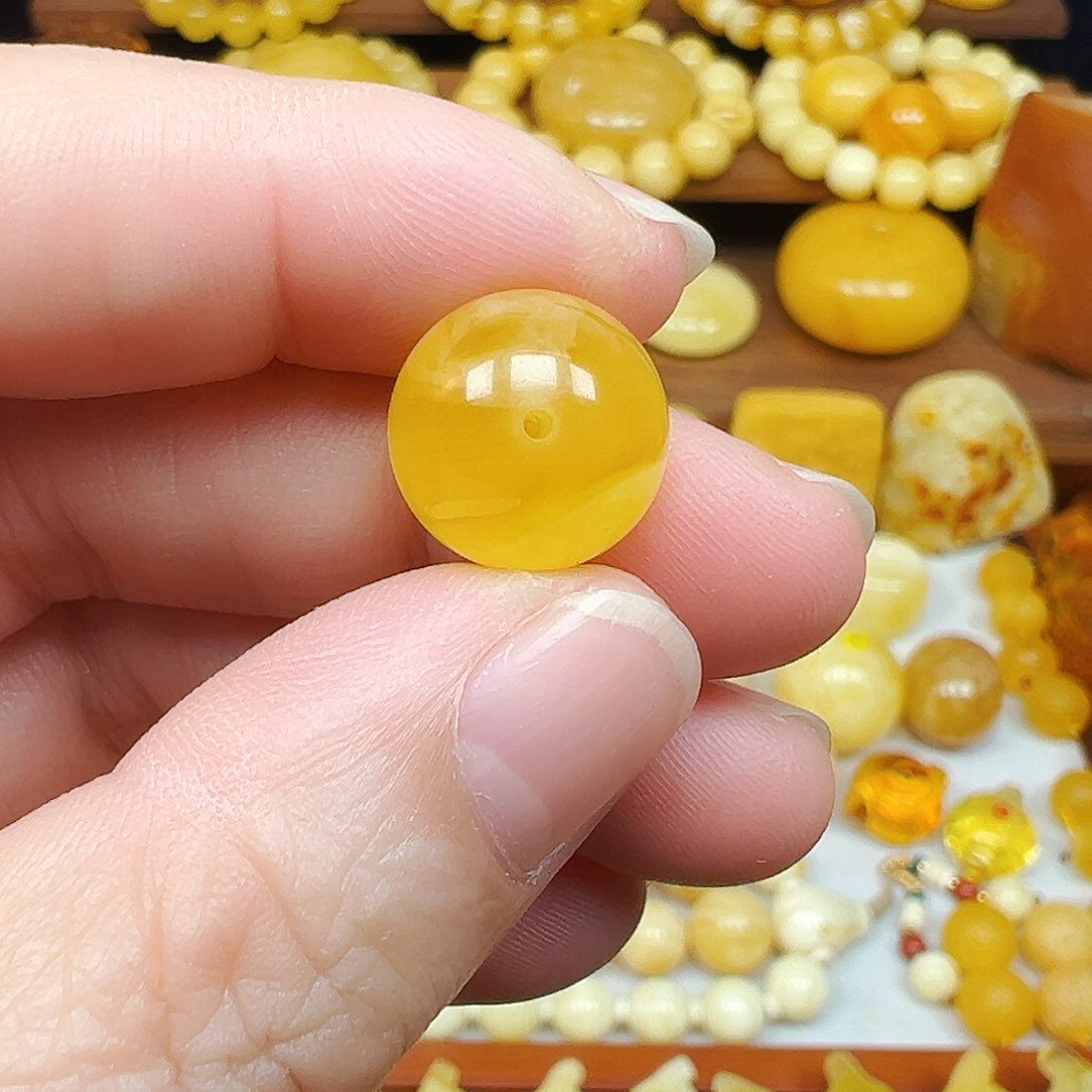 蜜蜡未镶嵌珠宝奇石_****?蜜蜡圆珠13m m